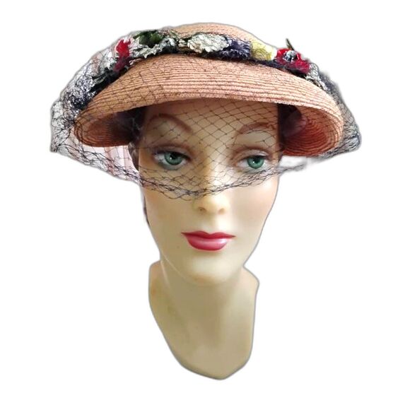 1950s Vintage Beigish Pink Straw Hat With Flowers & Veil - Picture 2 of 5